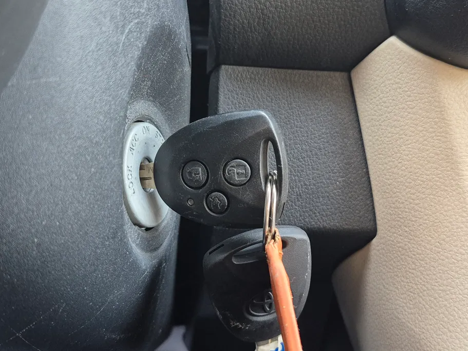 2024 Toyota Yaris  Y 