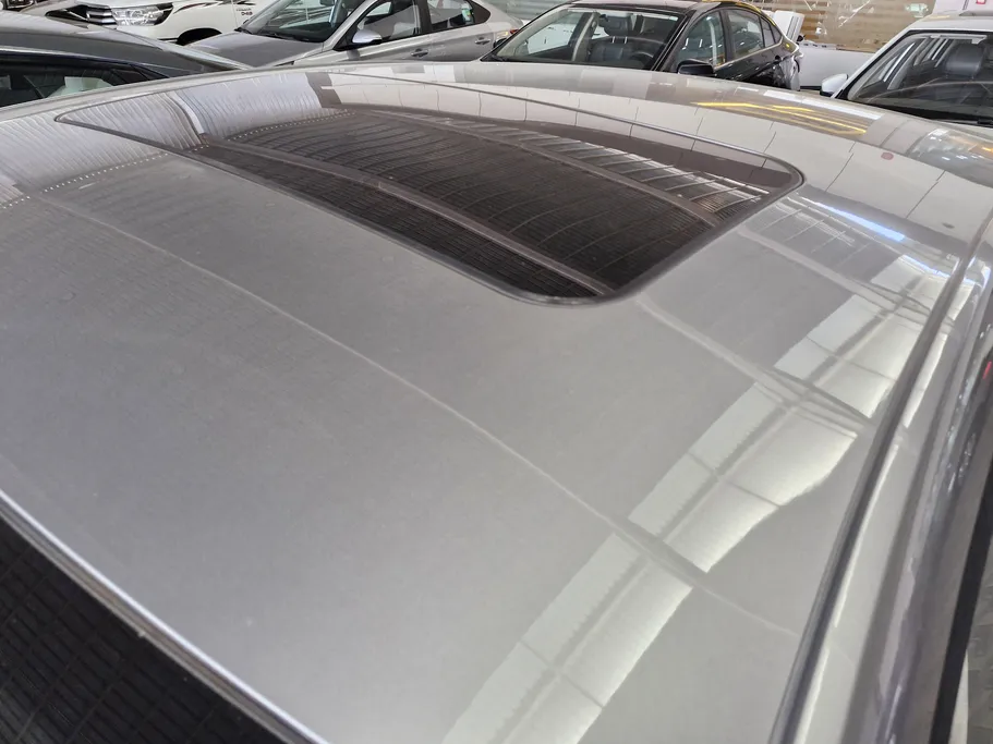 ام جي 5 LUX 2023 