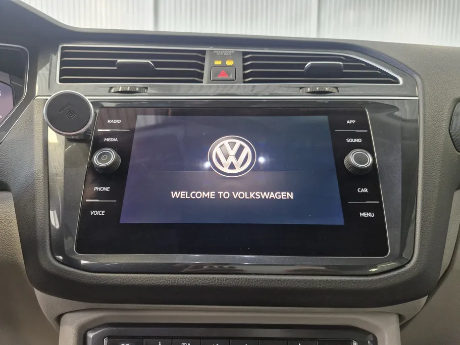 2019 Volkswagen Tiguan SE 