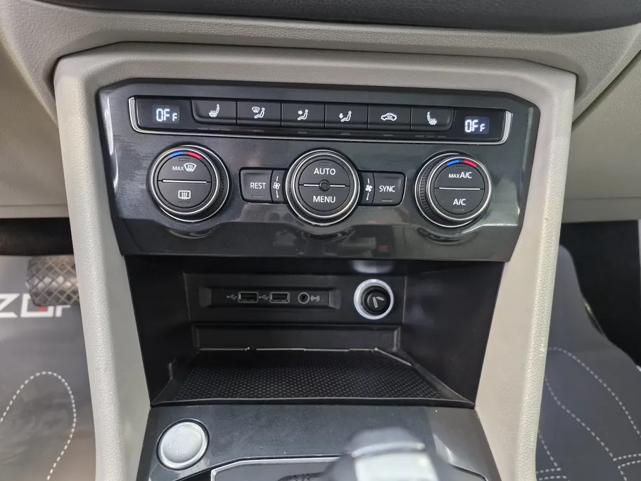 2019 Volkswagen Tiguan SE 