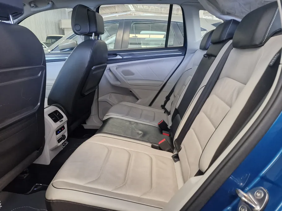 2019 Volkswagen Tiguan SE 