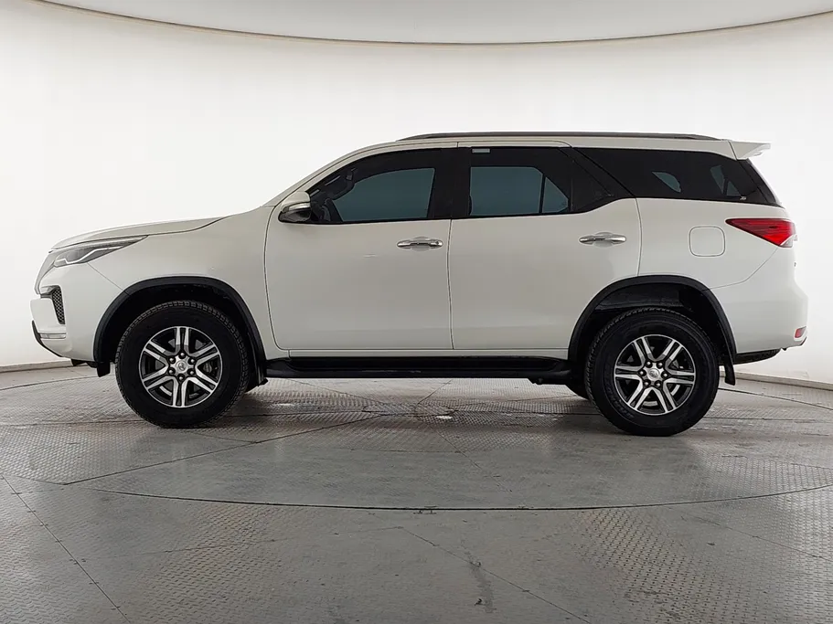 تويوتا فورتشنر GX 2021 