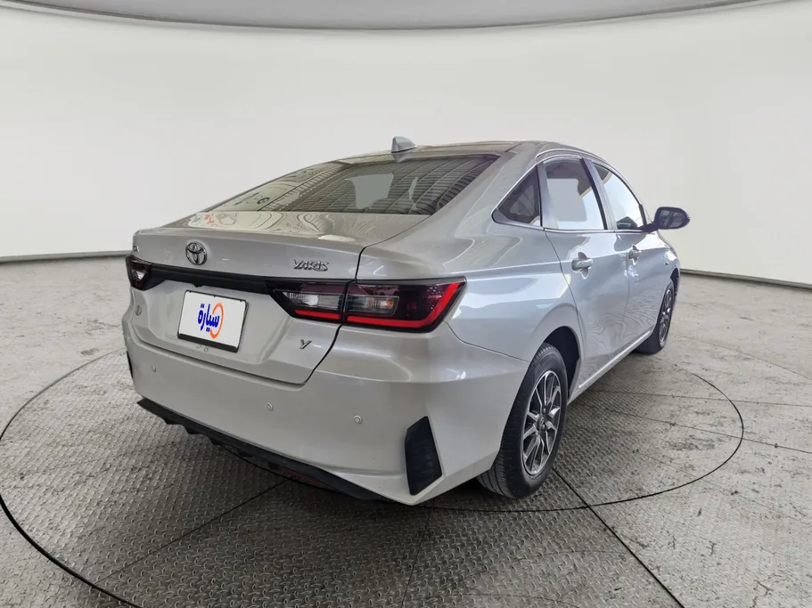 تويوتا يارس Y 2023 