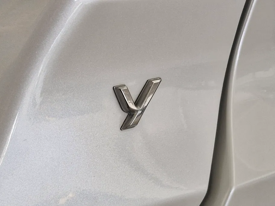 تويوتا يارس Y 2023 