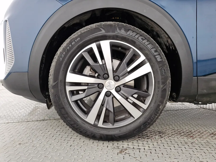 2025 Peugeot 3008 Active 