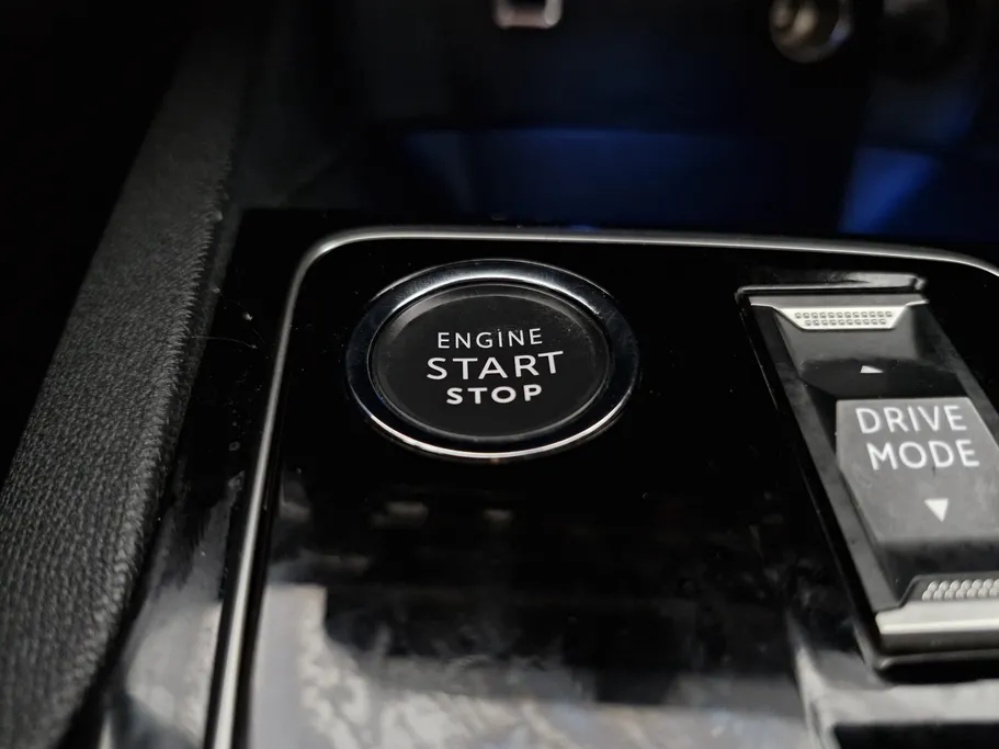 2025 Peugeot 3008 Active 