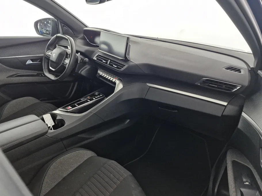 2025 Peugeot 3008 Active 