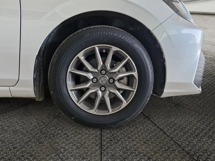 2023 Toyota Yaris  Y 