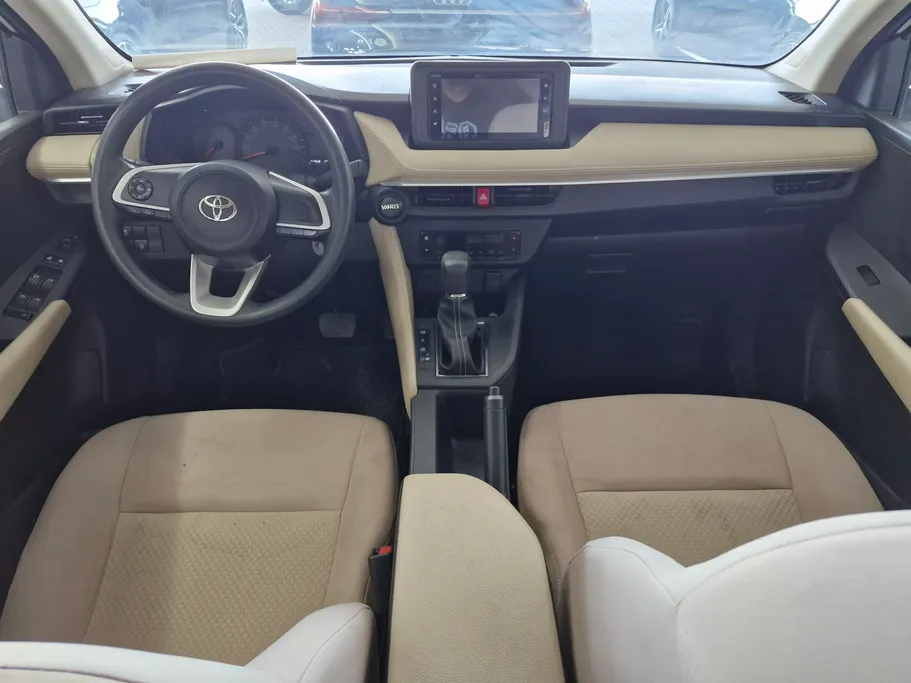 2023 Toyota Yaris  Y 