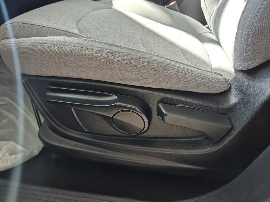 2024 Chevrolet Captiva LT 