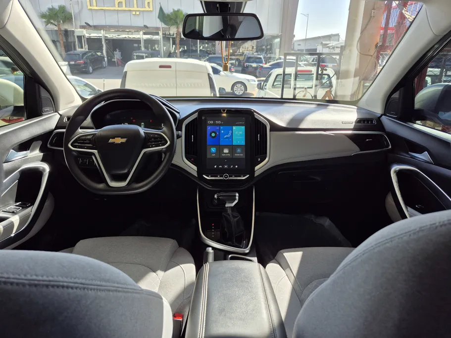 2024 Chevrolet Captiva LT 