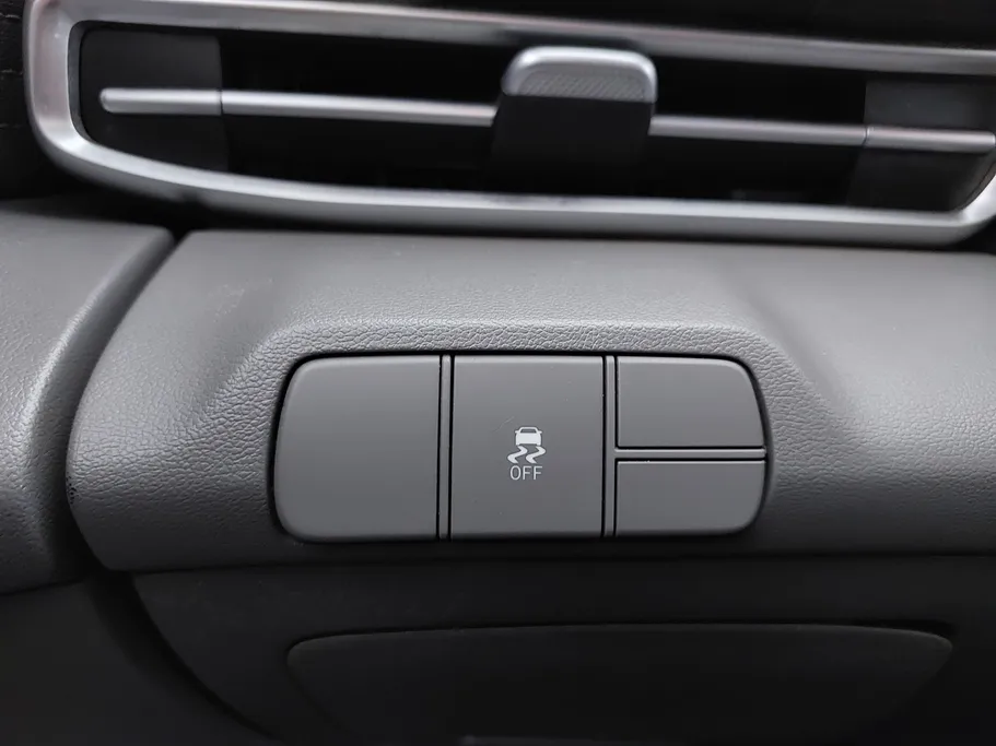 2023 Hyundai Elantra Smart 