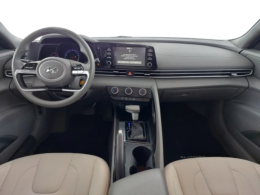 2023 Hyundai Elantra Smart 