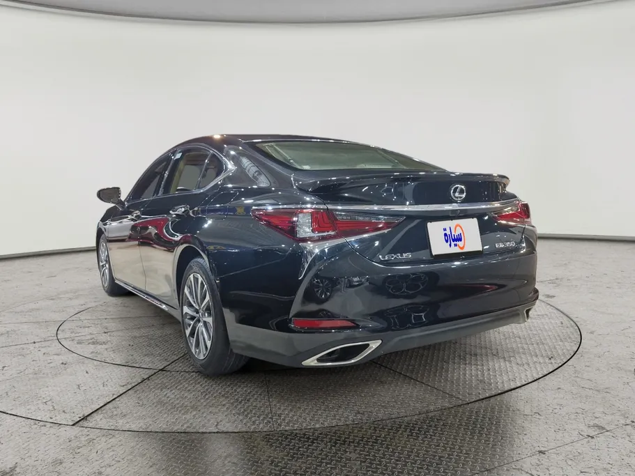 لكزس ES 350 2023 