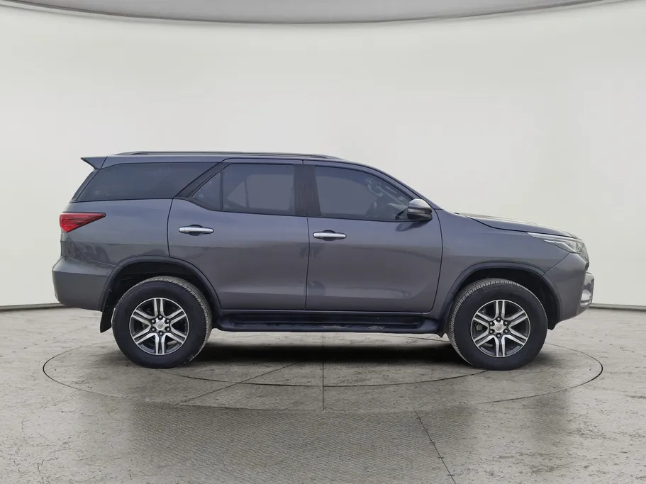 2021 Toyota Fortuner GX 