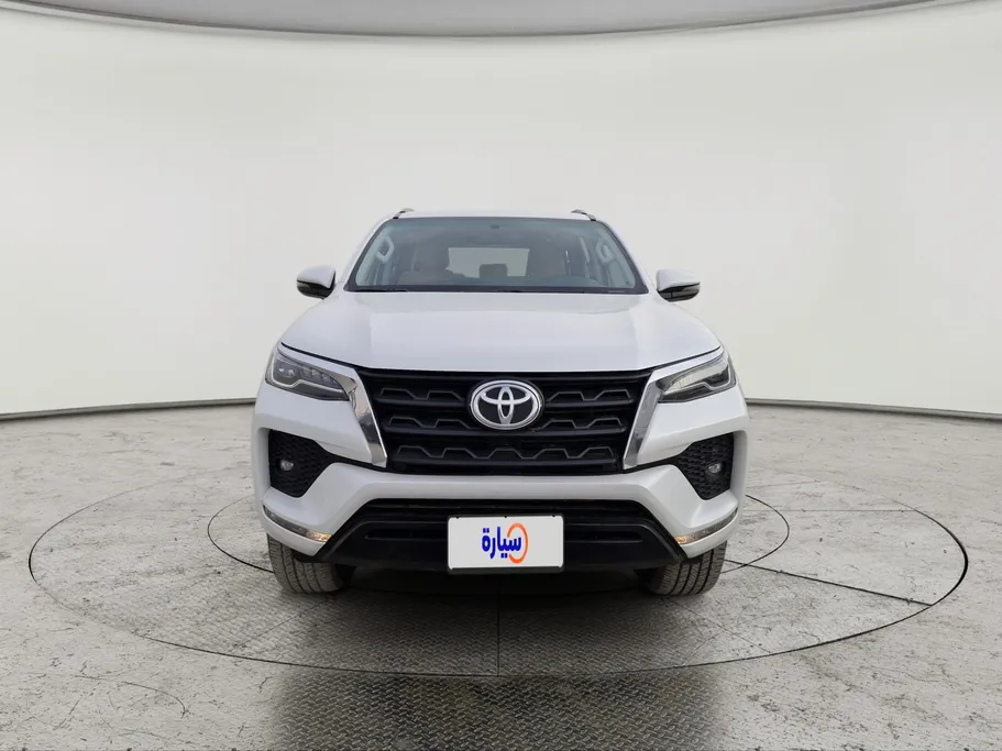 2023 Toyota Fortuner VX 