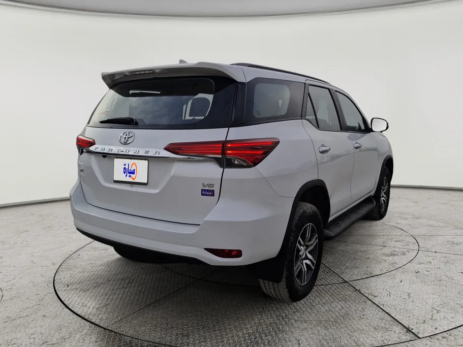 2023 Toyota Fortuner VX 