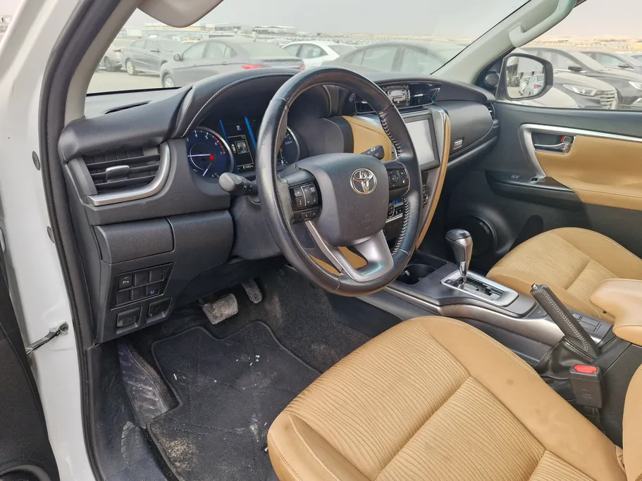 2023 Toyota Fortuner VX 