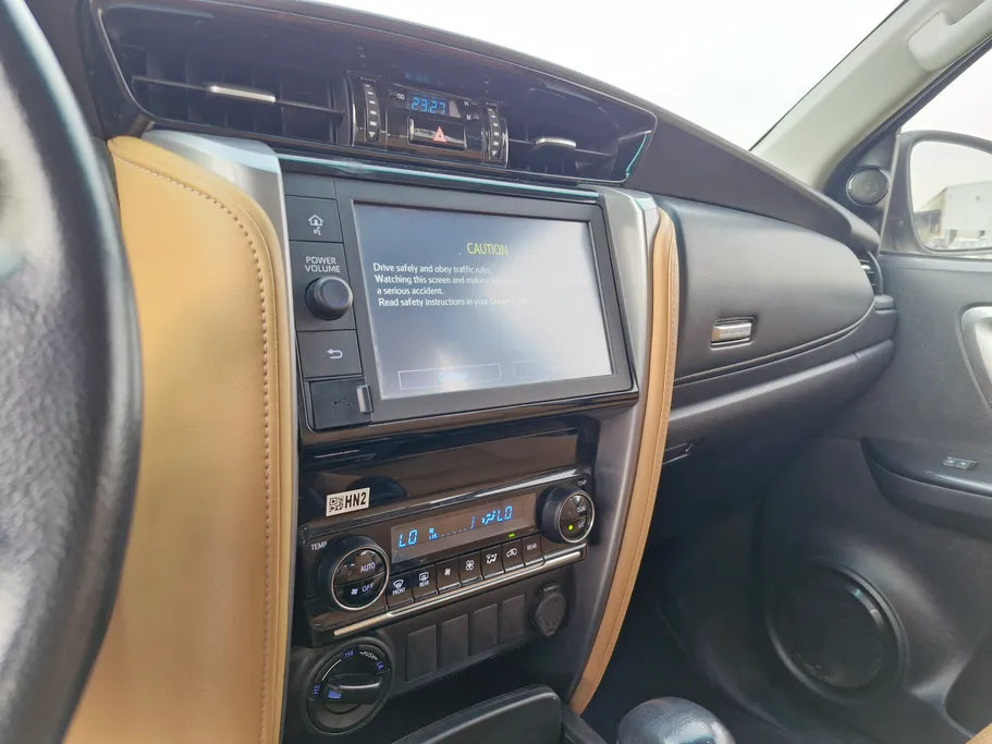 2023 Toyota Fortuner VX 