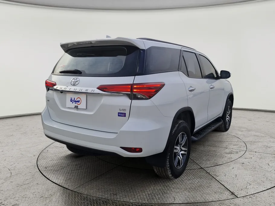 تويوتا فورتشنر VX1 2023 