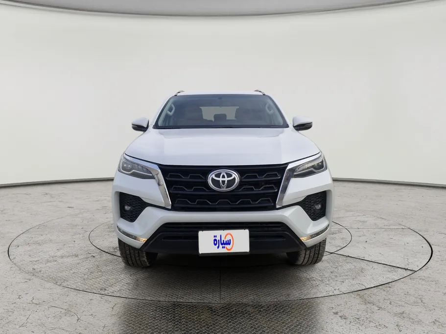 تويوتا فورتشنر VX1 2023 