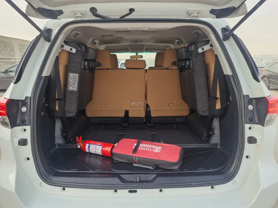 تويوتا فورتشنر VX1 2023 