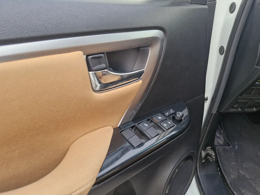 تويوتا فورتشنر VX1 2023 