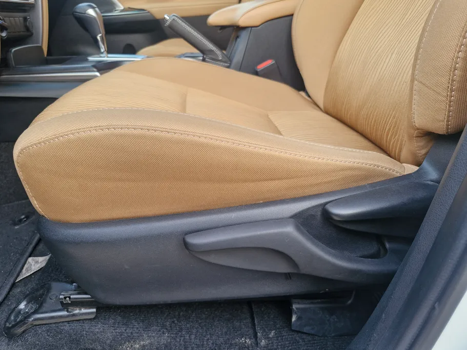 تويوتا فورتشنر VX1 2023 