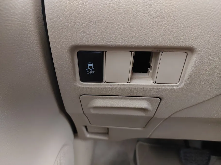 تويوتا يارس Y 2019 