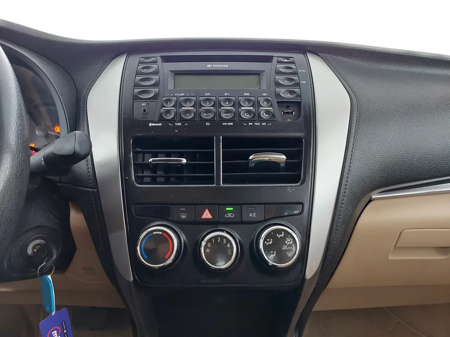 تويوتا يارس Y 2019 