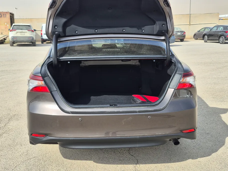 2022 Toyota Camry  LE 