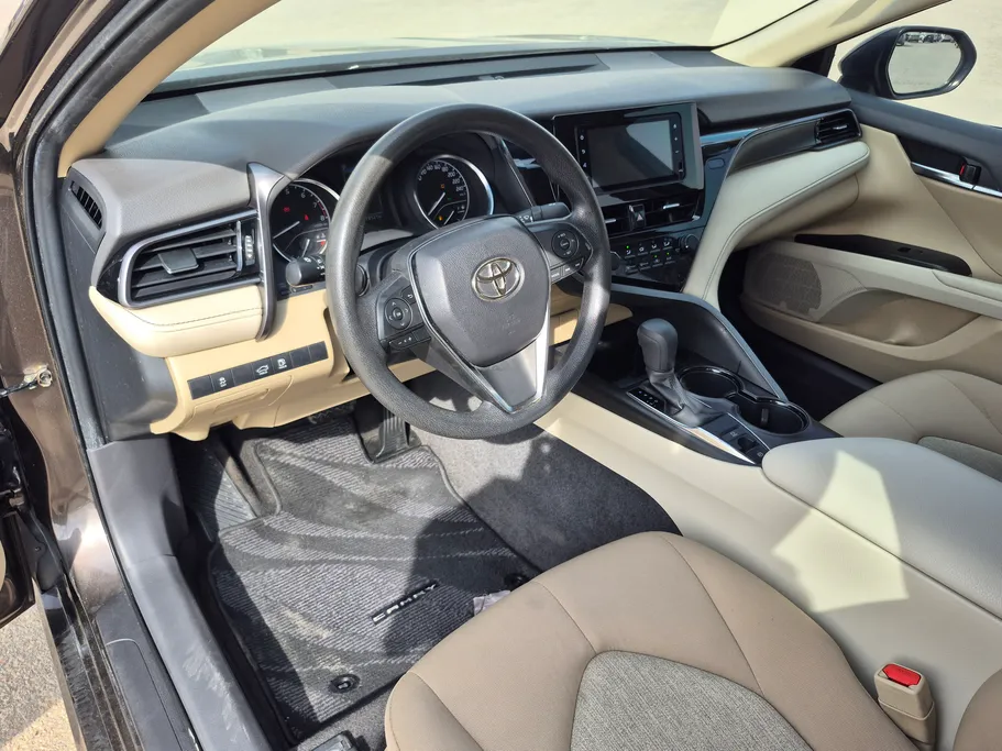 2022 Toyota Camry  LE 