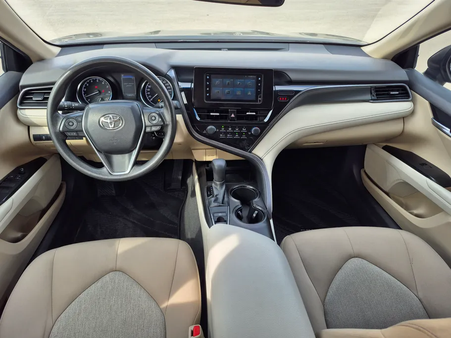 2022 Toyota Camry  LE 