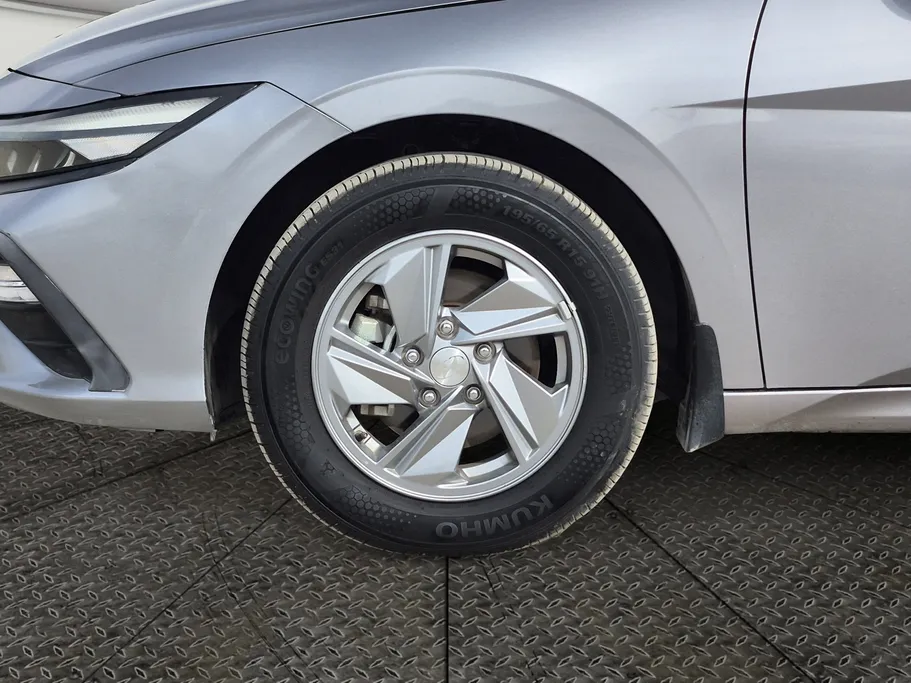 2024 Hyundai Elantra Fleet 