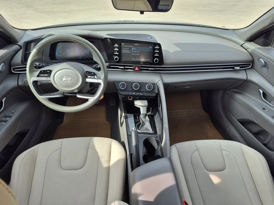 2024 Hyundai Elantra Fleet 