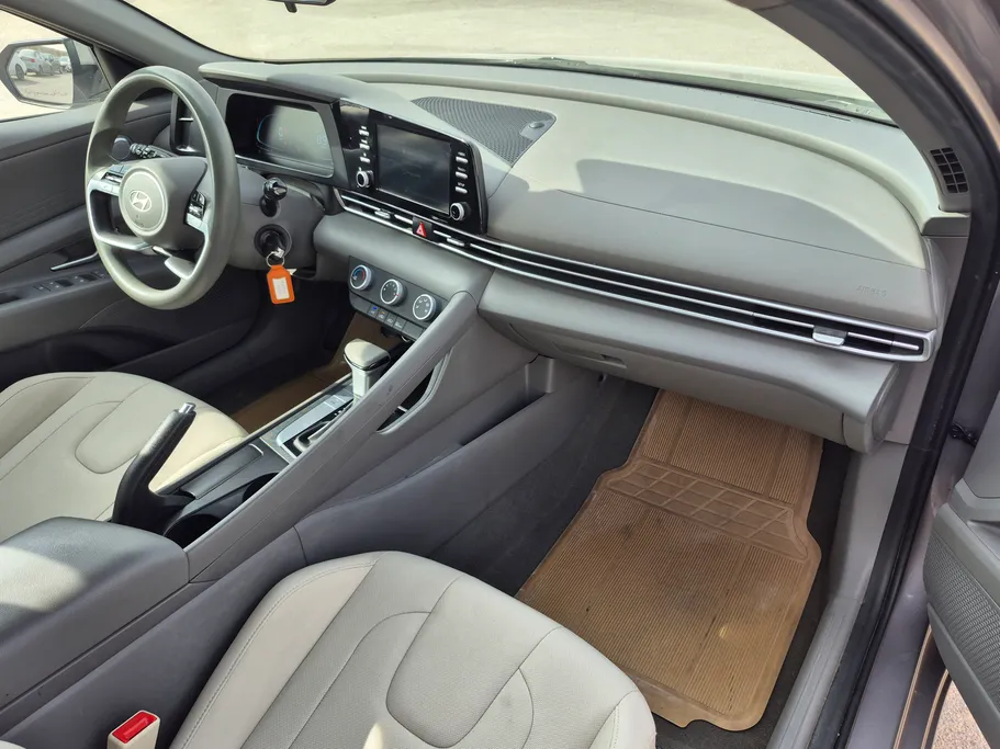 2024 Hyundai Elantra Fleet 