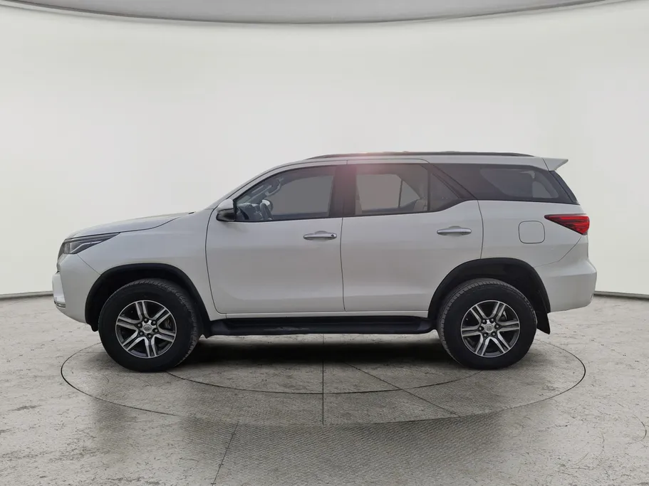 2021 Toyota Fortuner GX2 4x4 