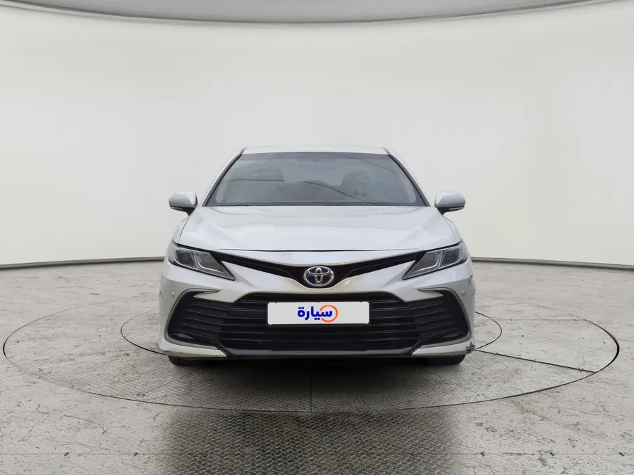 تويوتا كامري LE HEV 2023 