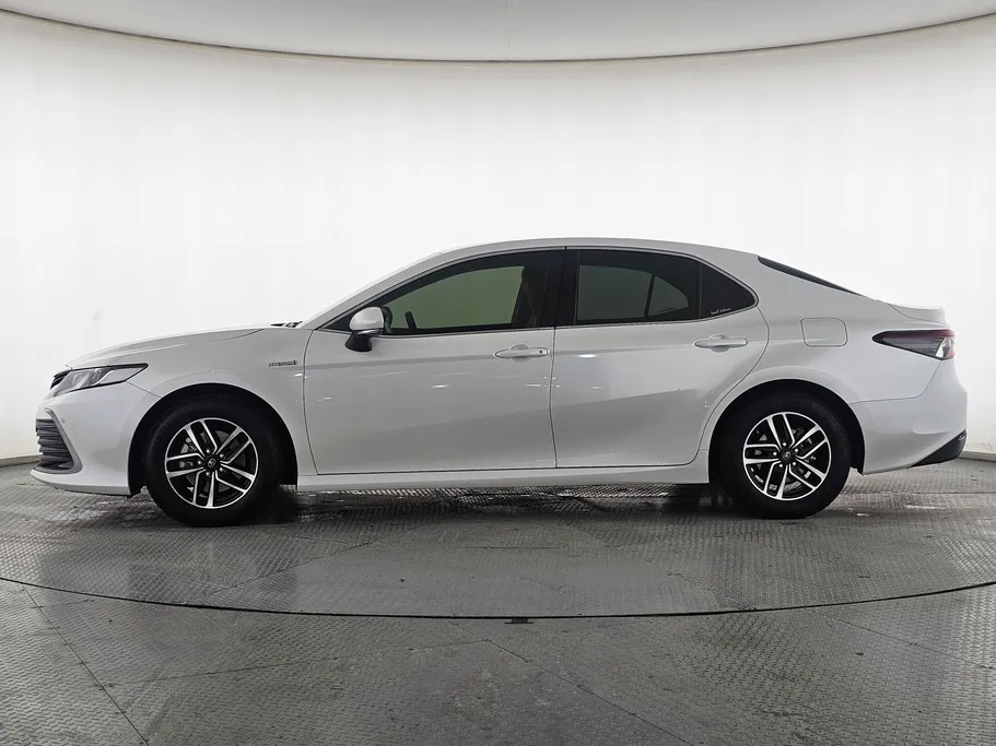 2023 Toyota Camry  LE HEV 