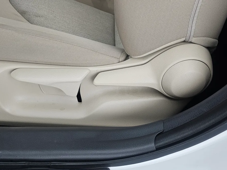 2023 Toyota Camry  LE HEV 