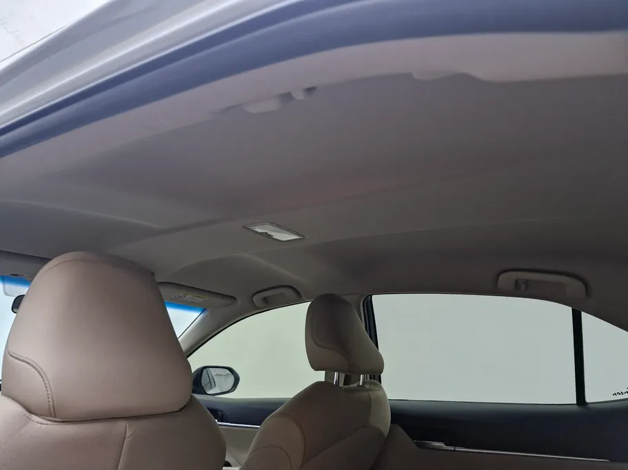 تويوتا كامري LE HEV 2023 