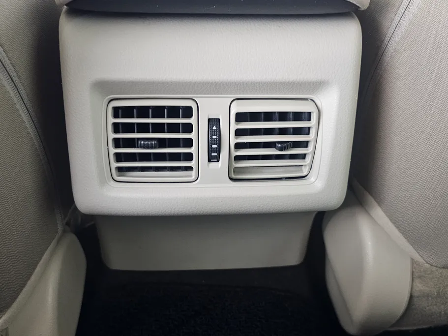 2023 Toyota Camry  LE HEV 