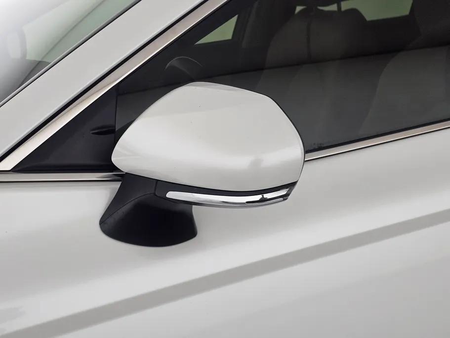 2023 Toyota Camry  LE HEV 