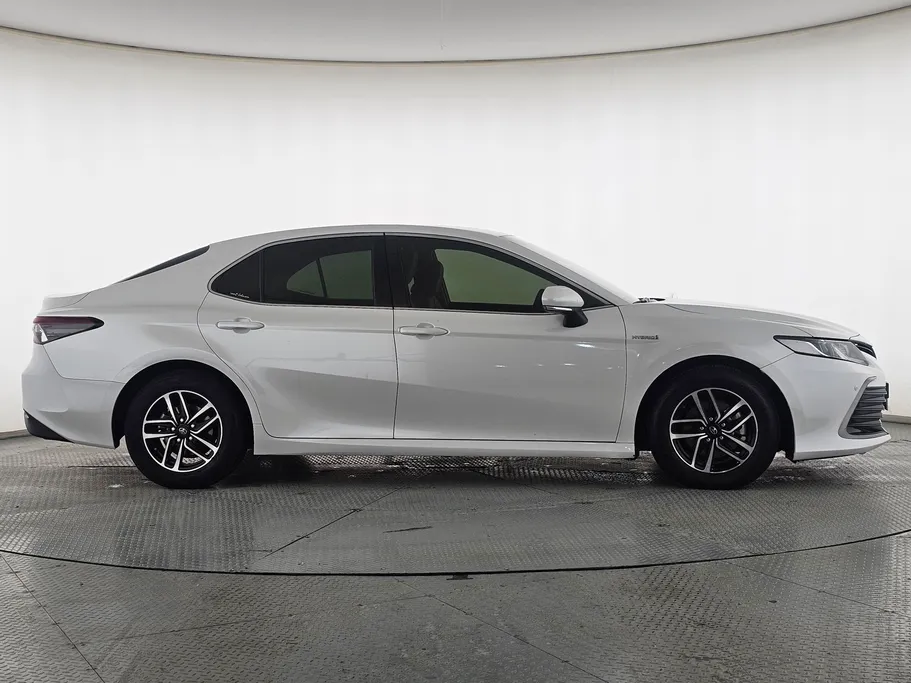 2023 Toyota Camry  LE HEV 