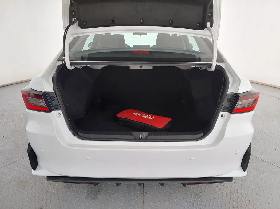 تويوتا يارس Y 2024 