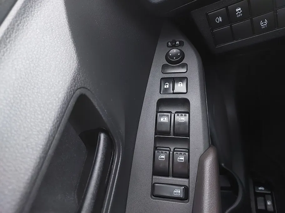 تويوتا يارس Y 2024 