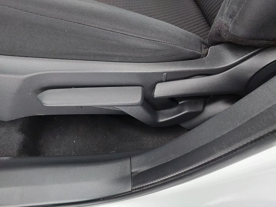 تويوتا يارس Y 2024 