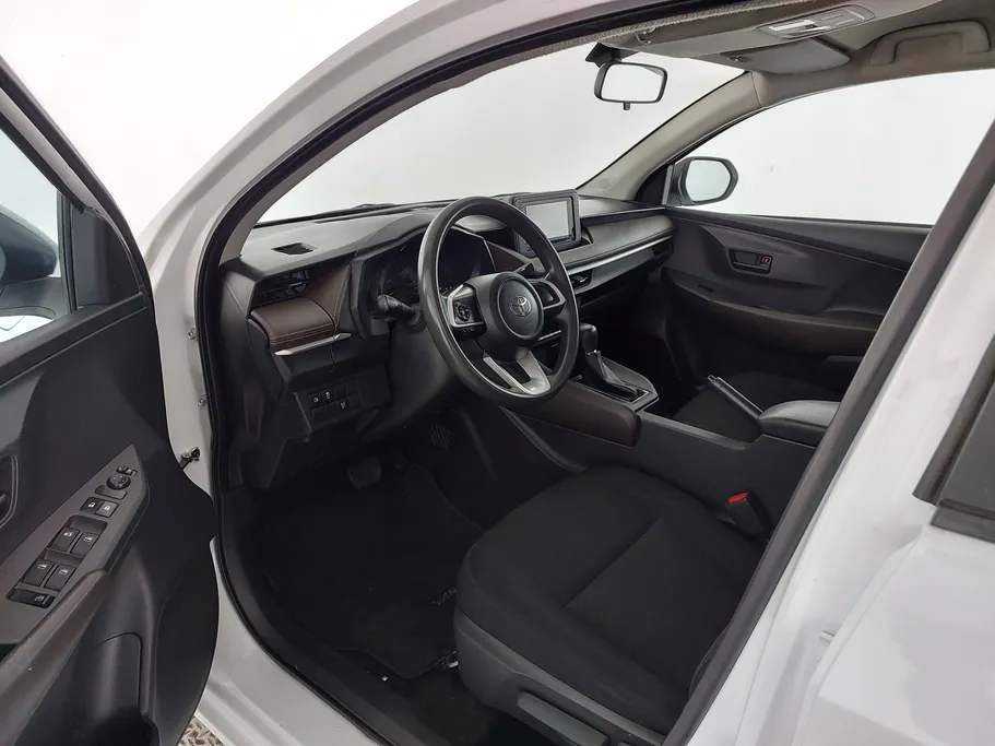 تويوتا يارس Y 2024 