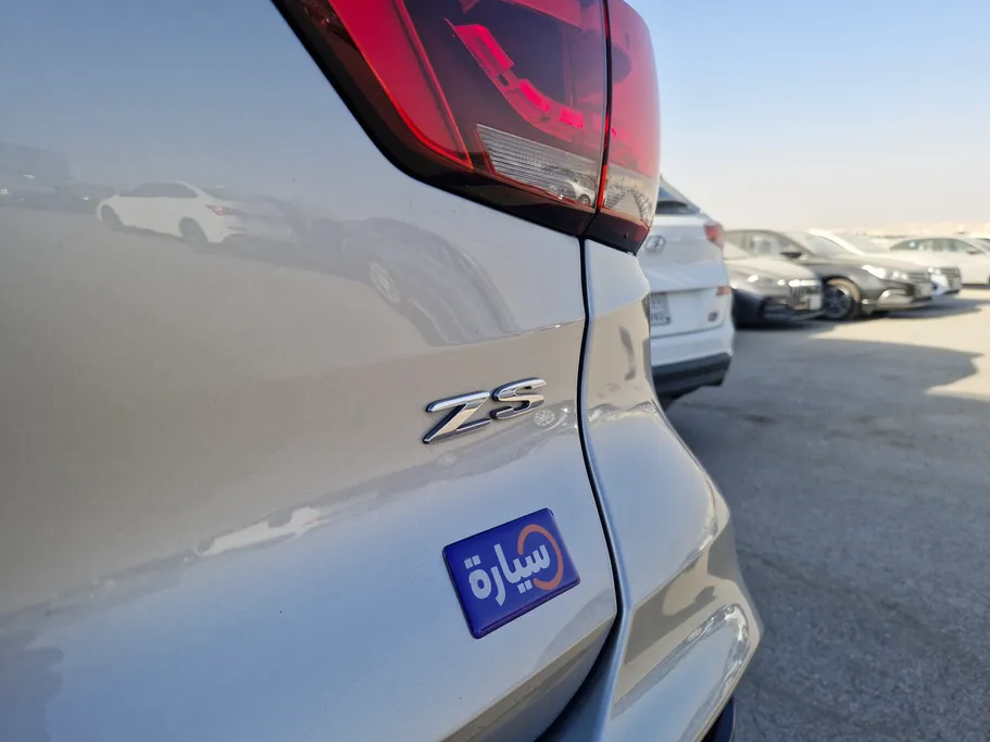 ام جي ZS LUX 2023 