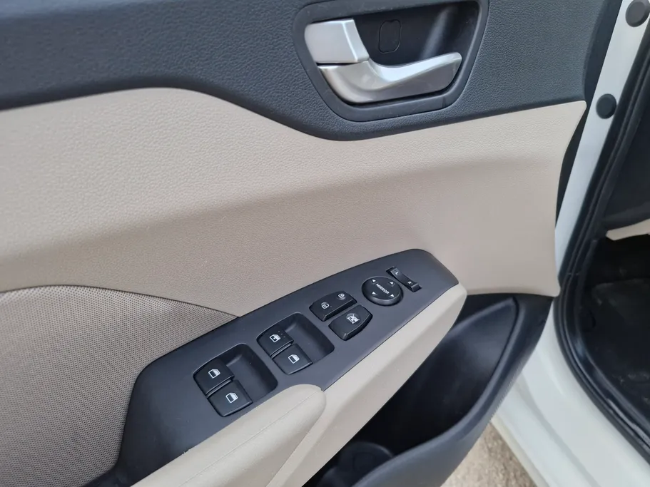 2023 Hyundai Accent Smart 